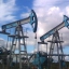 Цены на нефть замедлили свое падение